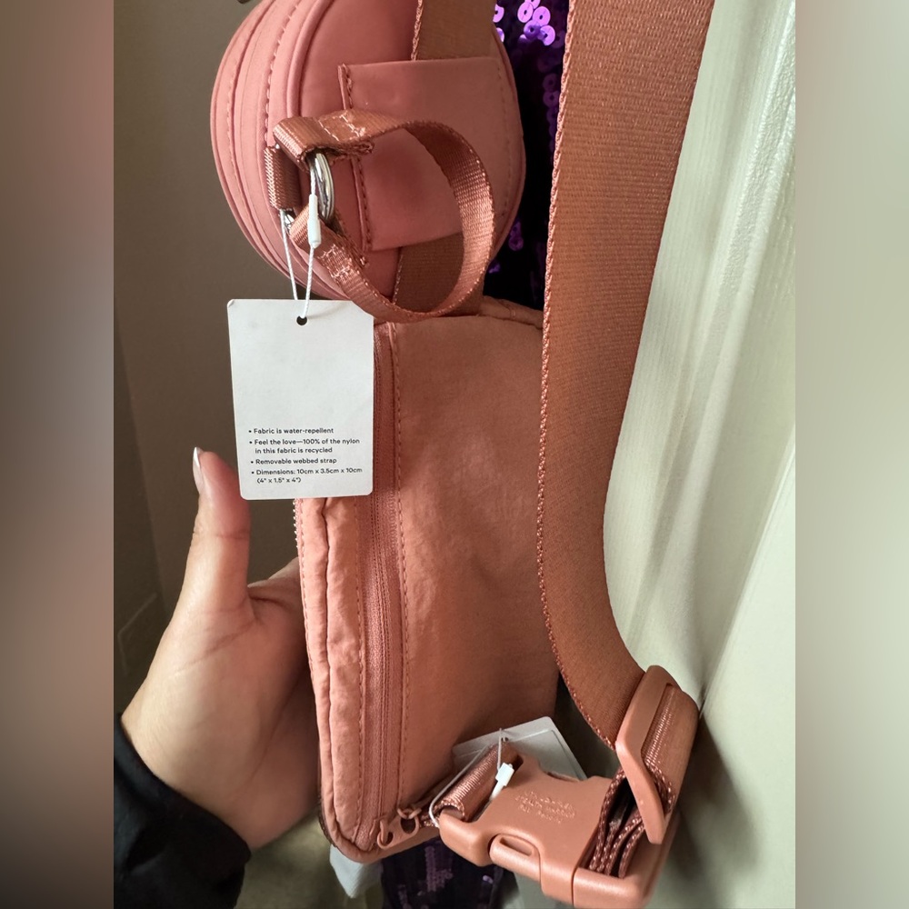 Lululemon Beltbag - Picture 4 of 6